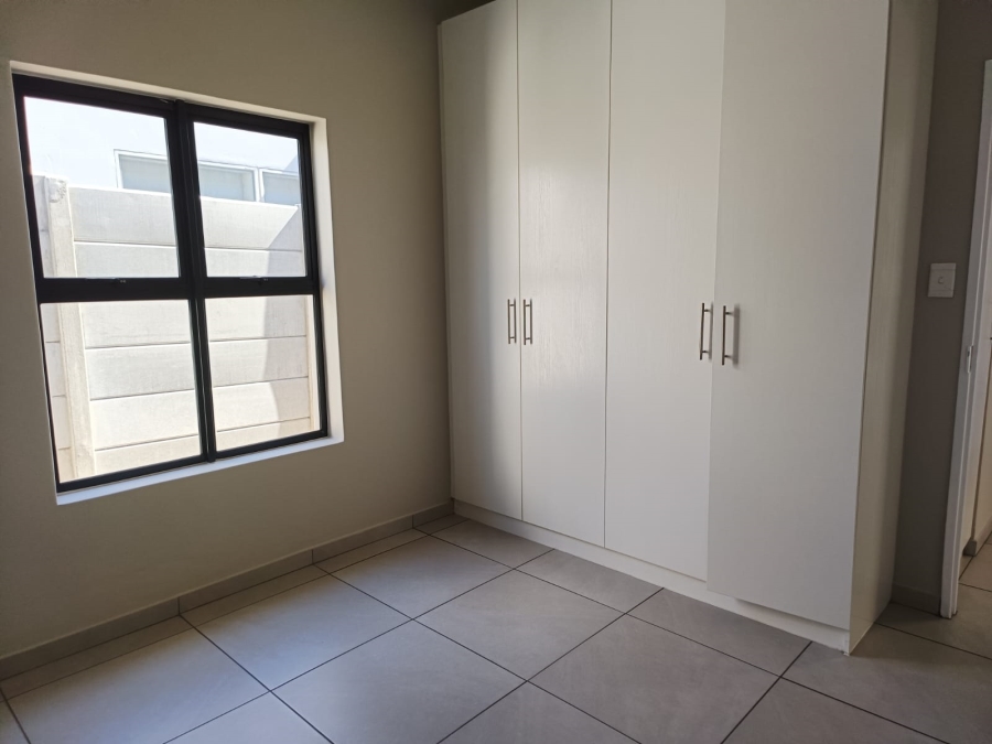 To Let 3 Bedroom Property for Rent in Parklands North Western Cape